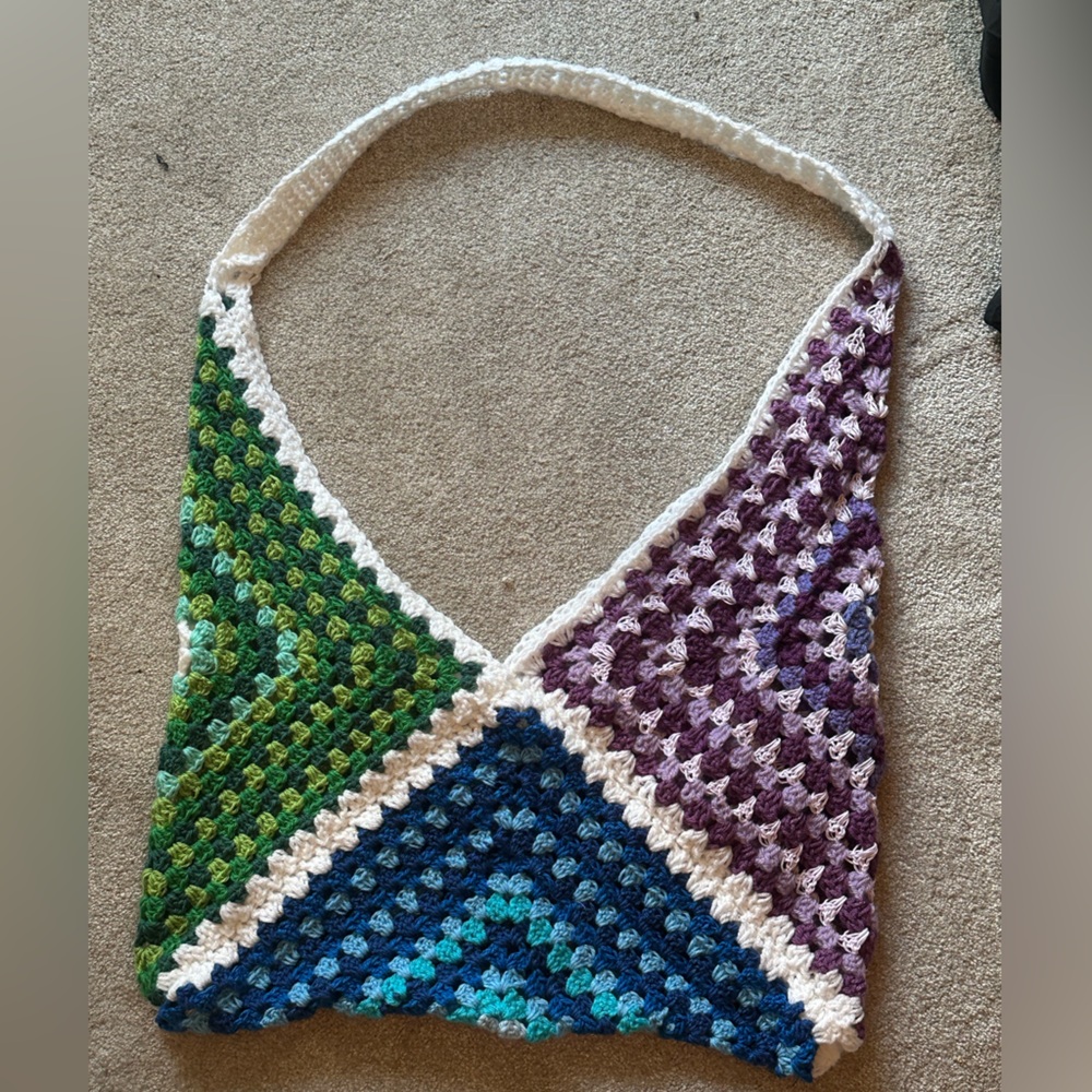 handmade huge crocheted multicolored crossbody bag - Picture 2 of 4